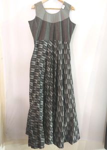 Elegant Gray Geometric Print Gown