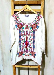 Embroidered off White Top size-44-46