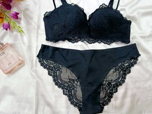 Lace Bra &amp; Panty Set
