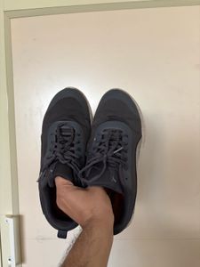 Original Puma shoes UK8