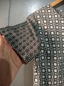 Blck&amp;White Pattern Short Sleeve Top🥳OFFER