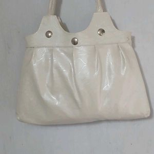 White Shoulder Bag
