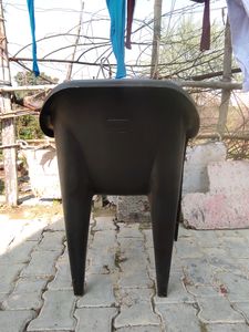 Regular Chair