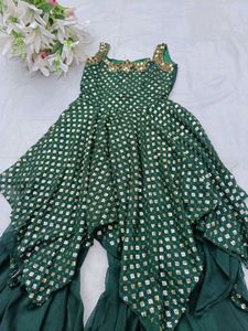 Green Shrara Suit