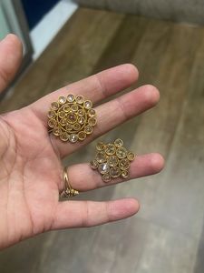 Elegant Gold Tone Ring