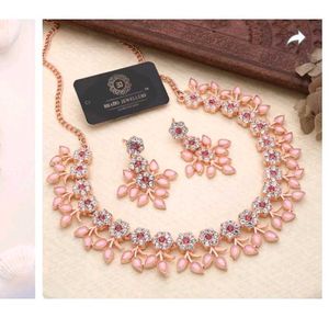 Floral Jewelry Set