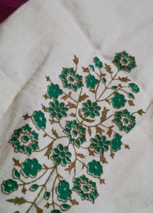 White &amp; Green Floral Print Tunic