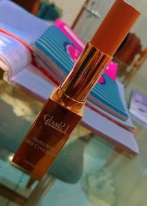 Concealer Serum Earings Combo