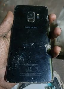 Samsung galaxy s9 set on a combo lagwana 6gb ram 6
