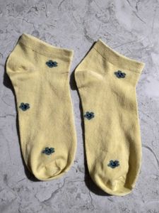 Pure Cotton Yellow Socks 🧦
