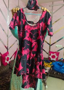 Floral Swimsuit Set With Matching Swimming Cap