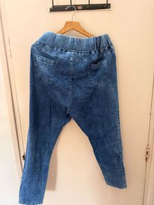 Stylish Blue Denim Jeggings(gia curves)