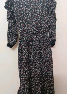 Women A Line Dress With Puffed Sleeves