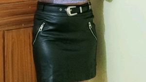 Pencil skirt