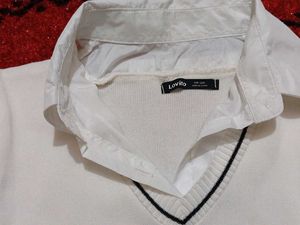 Stylish White Crop Top