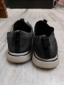 Skechers Grey Knit Slip-on Sneakers