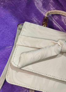 Cute Knot Sling Bag