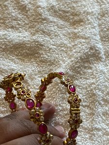 Gold &amp; Ruby Floral Bangle Set