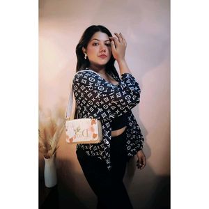 Patterned Black &amp; White Top