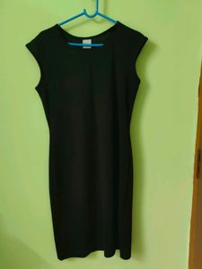 Black Trumpet Skirt and Midi dress Combo