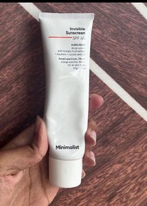 Minimalist sunscreen
