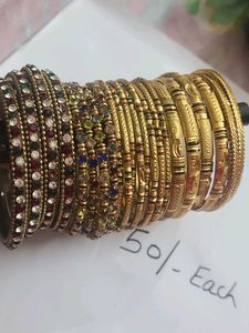Pretty  Bangles 😍 😘 🦋