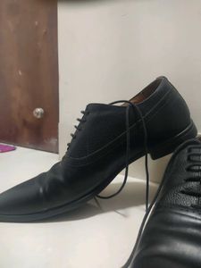 Classic Black Leather Oxford Dress Shoes