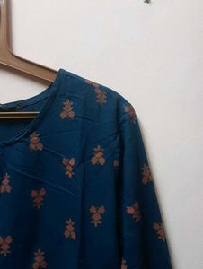 Avaasa Printed Kurti