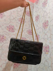 🖤Caprese Black Slingbag