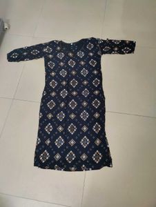 Black &amp; Gold Printed Kurti