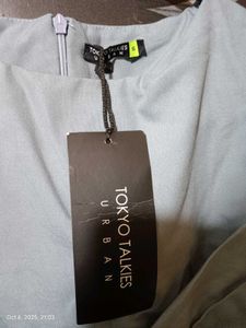 Gray Sleeveless Top