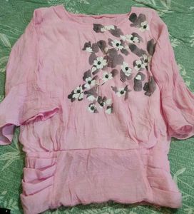 🩷Pink Floral Top🩷