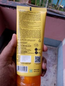 Wow Dewy Bright Sunscreen Gel