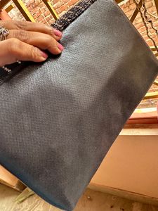 price drop 💦 grab it fast girls heavy sling bag