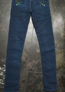 🖤 Stylish Black Jeans