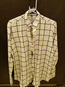 Stylish Men&#39;s Yellow Plaid Casual Shirt