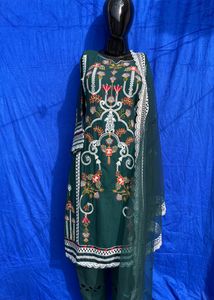 Pakistani Readymade Suit