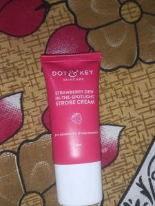 It's a Dot&Key Cream It's Giving Glowey Vibe