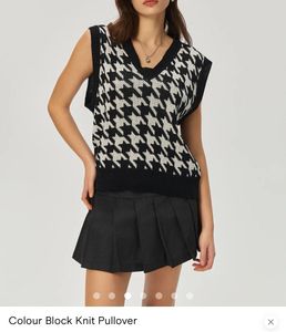 🌸 Savana  Knit Vest 🌸