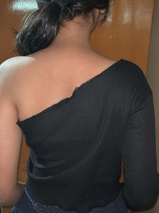 Chic Black One-Shoulder Top