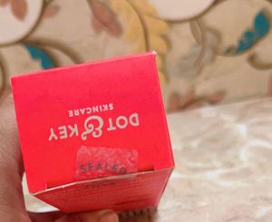 Strawberry Dew Do-It-All Moisturizer