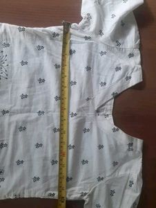Floral print 3/4 th sleeve top