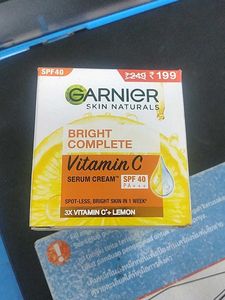 Garnier Vitamin C Serum Cream