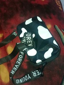 Sling Box Bag