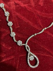 Ad Neck Set
