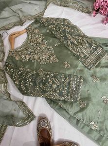 New Stayle Beautiful Women Pakistani Dress Inpoted