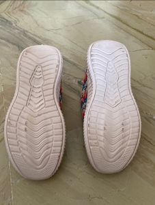 YK Girls Sneakers For 10 Yrs Old