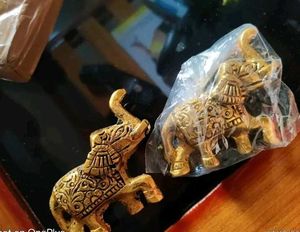 Elephants Statue