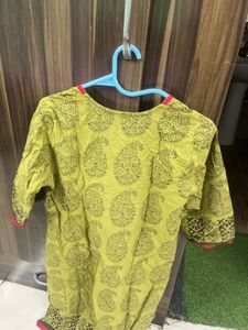new globus Green Printed Kurta