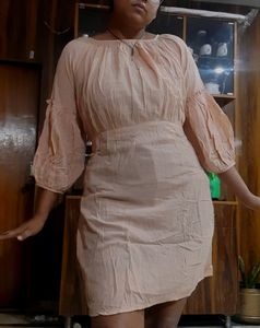 midi size = xl  peach colour